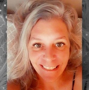 Meet your Posher, Marie-claude